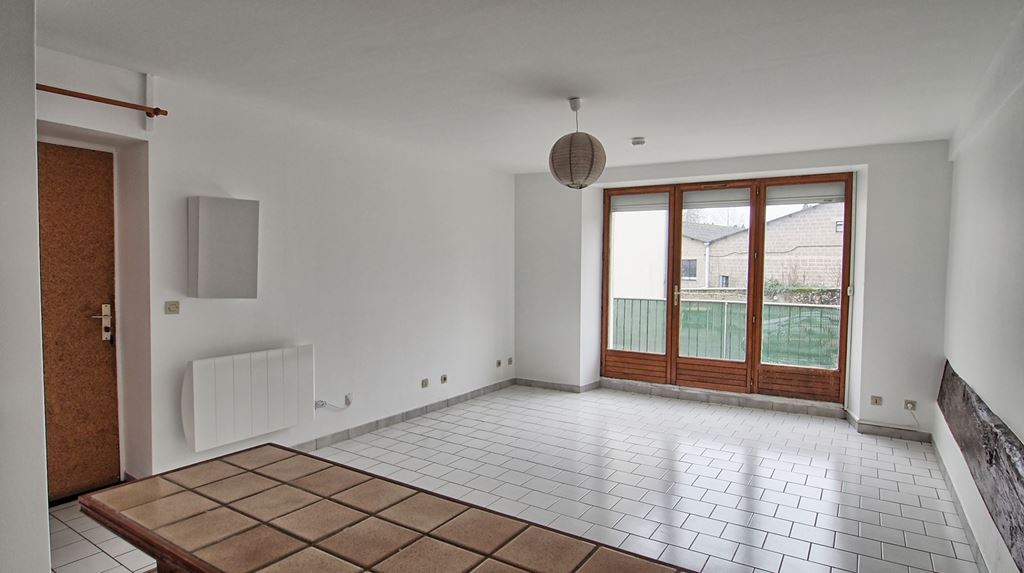 Appartement Studio LA QUEUE LEZ YVELINES (78940) WEST BRIDGE