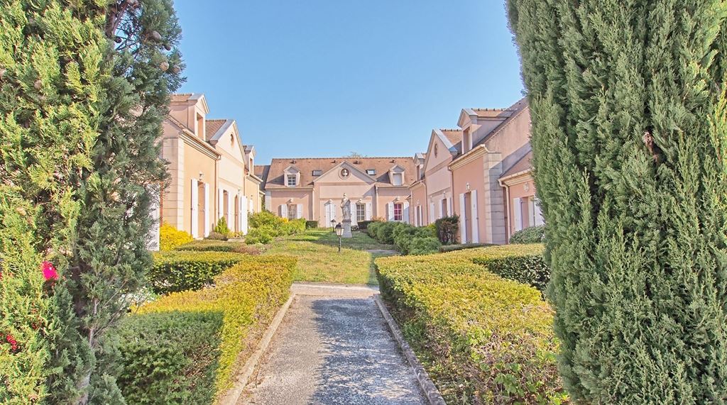 Maison MONTFORT L'AMAURY (78490) WEST BRIDGE